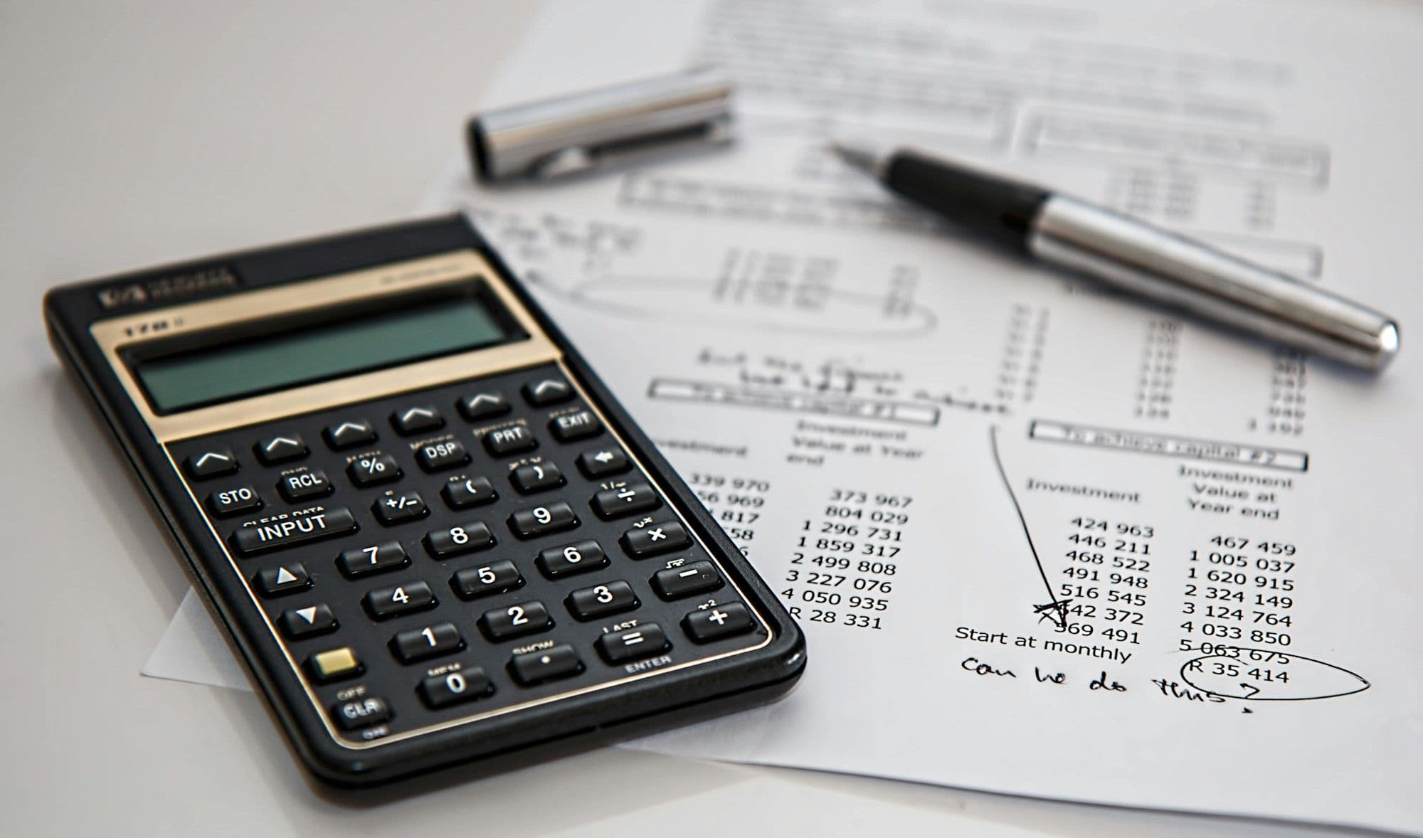 investant-financial-planners-theme-stock-photo.jpg